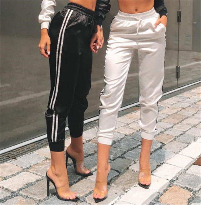 Pantalones estilo deportivo