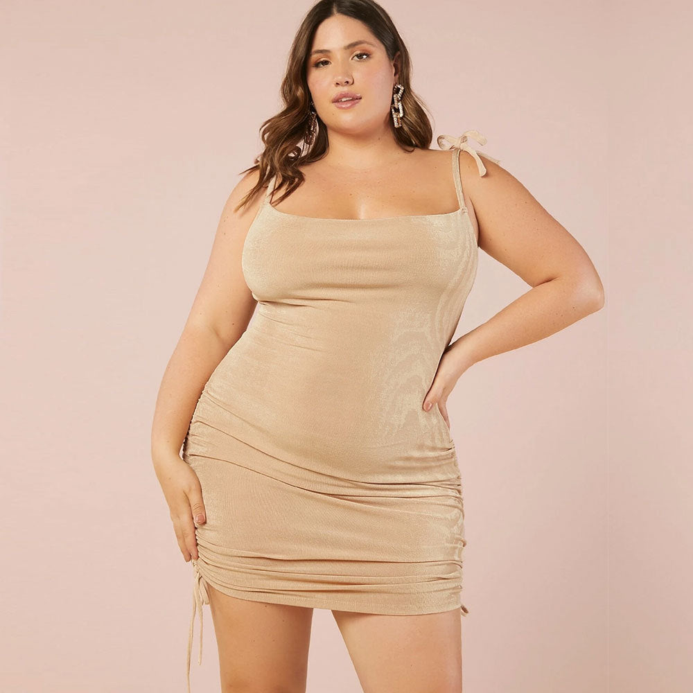 Robe fourreau nouée à fines bretelles coupe slim