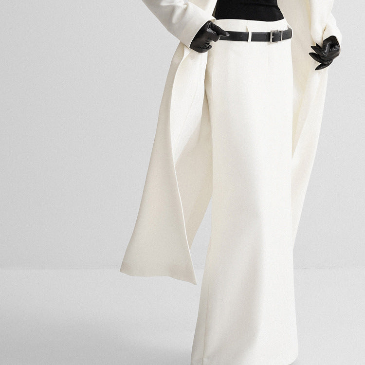 KIKIMORA White tight maxi skirt with low waist.