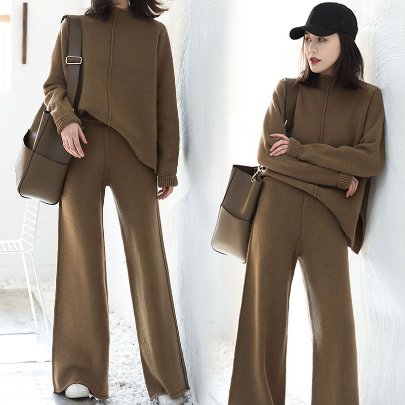 KIKIMORA Two-Piece Knitted Suit