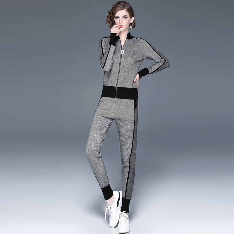 KIKIMORA Stripe Contrast Color Knitted Casual Sport Suit